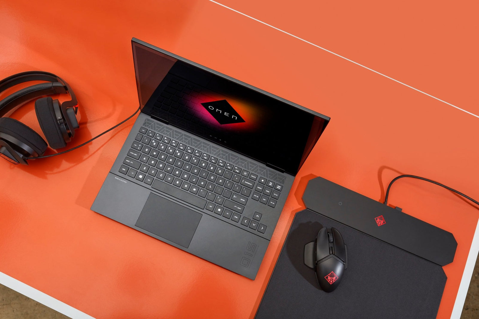HP OMEN Omen 15 R7 5800H 16GB 1TB RTX 3070 Zilver 15,6" QWERTZ 46J71EA - Compridis