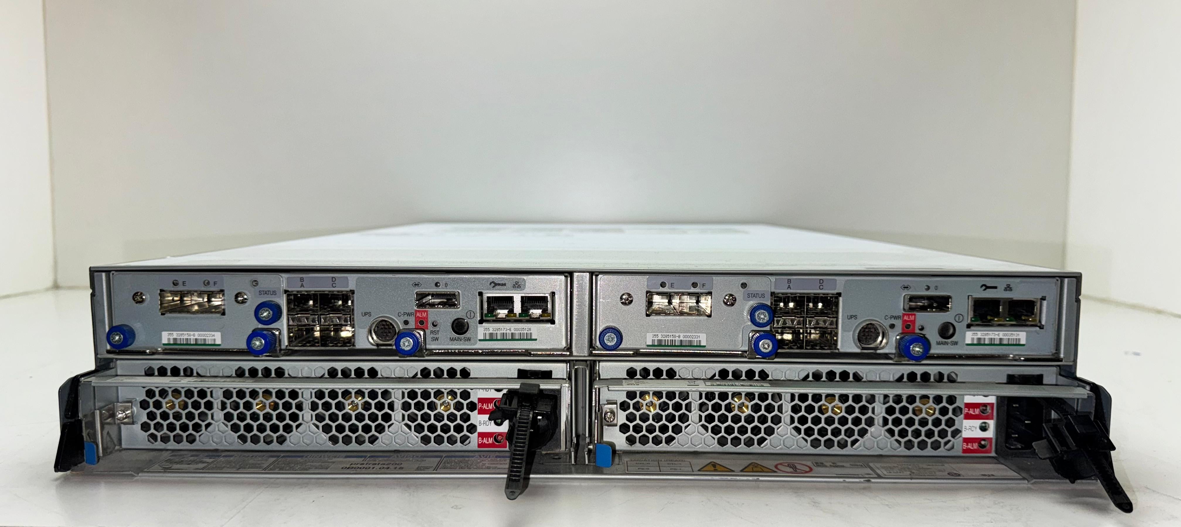 HITACHI HDD-opslag 2X Contr 2X PSU 24X 1,2 TB HD R0623-F0001-01