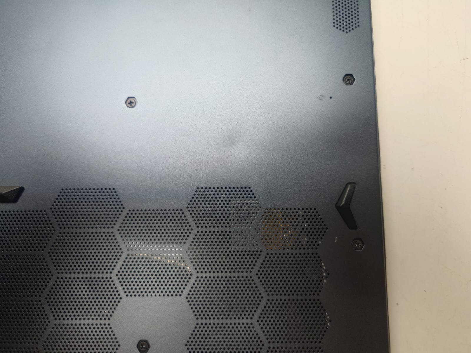 MSI Stealth 15M I7-1185G7 15,6" 16GB 1TB GTX 1660TI W11H AZERTY Frans 9S7-156211-083