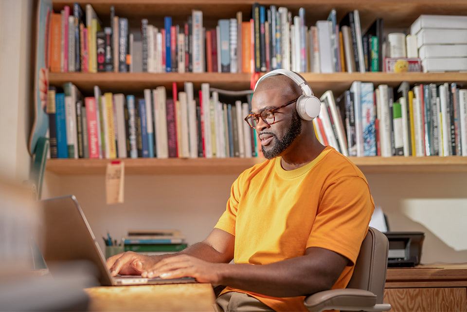 Philips TAH3209WT/00 hoofdtelefoon/headset Draadloos Hoofdband Oproepen/muziek Bluetooth Wit TAH3209WT/00