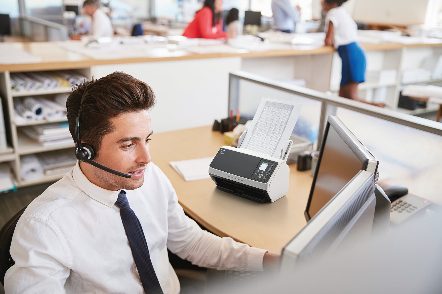 FI-8170: Duplex - A4 - ADF 100 - 70 ppm - USB 3.2/LAN PA03810-B051